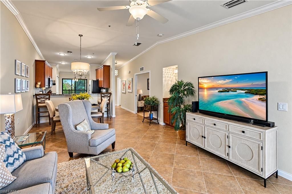 9521 Avellino Way , Unit 2422, Naples, FL 34113 Photo