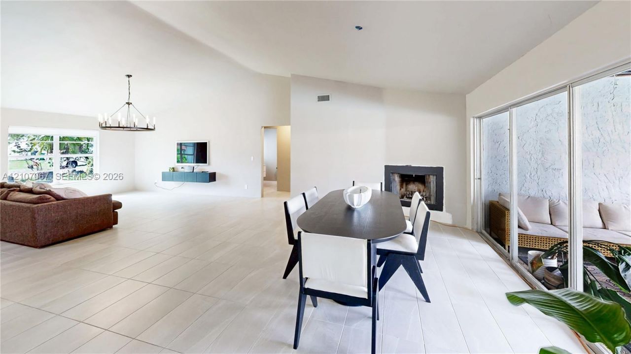 251 NW 92nd Ave , Coral Springs, FL 33071 Photo