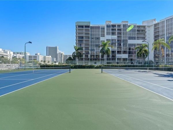 400 Leslie Dr , Unit 622, Hallandale Beach, FL 33009