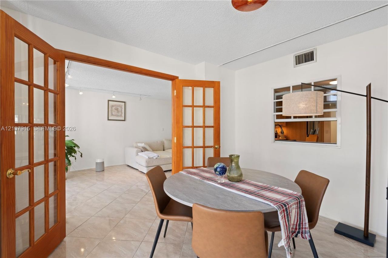 400 Leslie Dr , Unit 622, Hallandale Beach, FL 33009 Photo