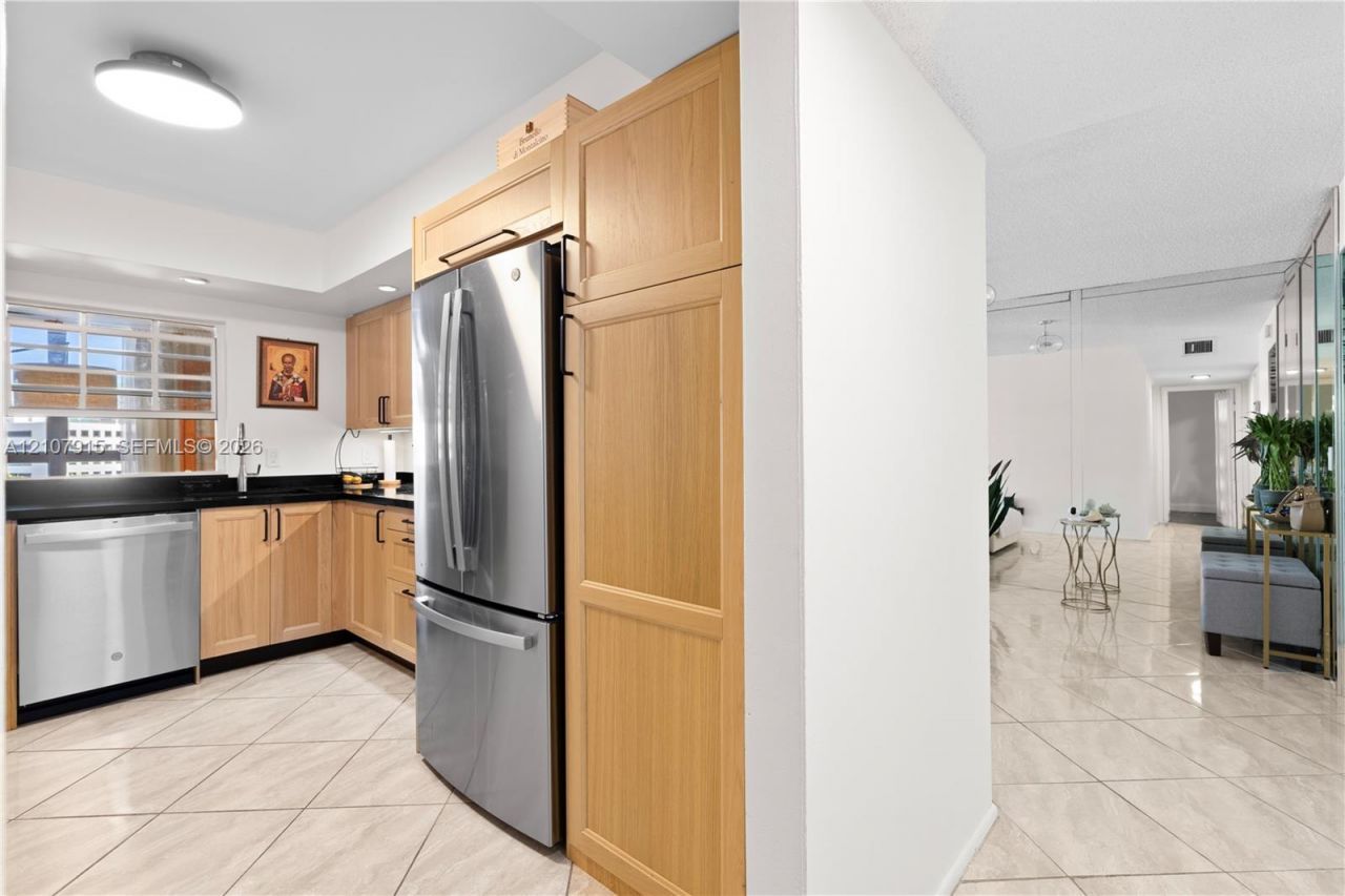 400 Leslie Dr , Unit 622, Hallandale Beach, FL 33009 Photo