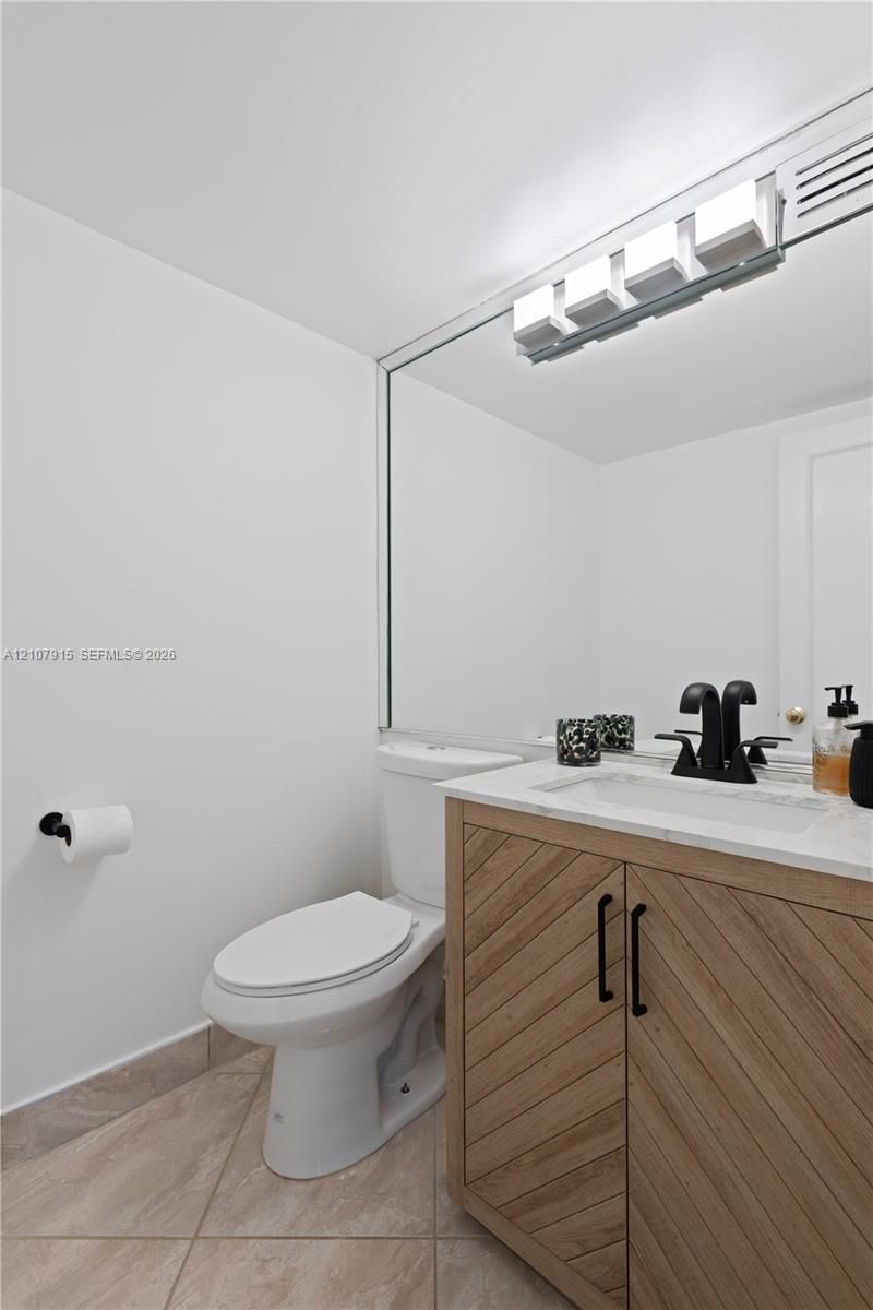 400 Leslie Dr , Unit 622, Hallandale Beach, FL 33009 Photo