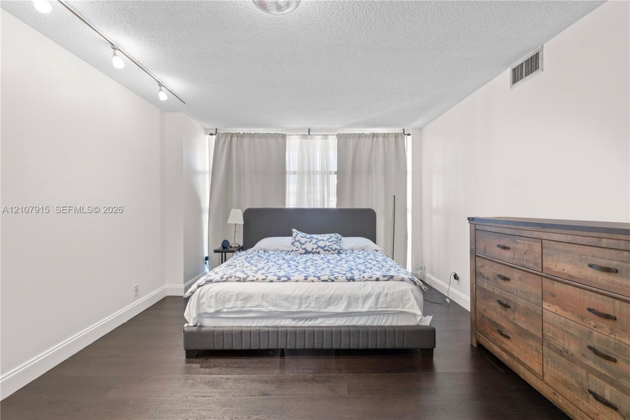 400 Leslie Dr , Unit 622, Hallandale Beach, FL 33009 Photo