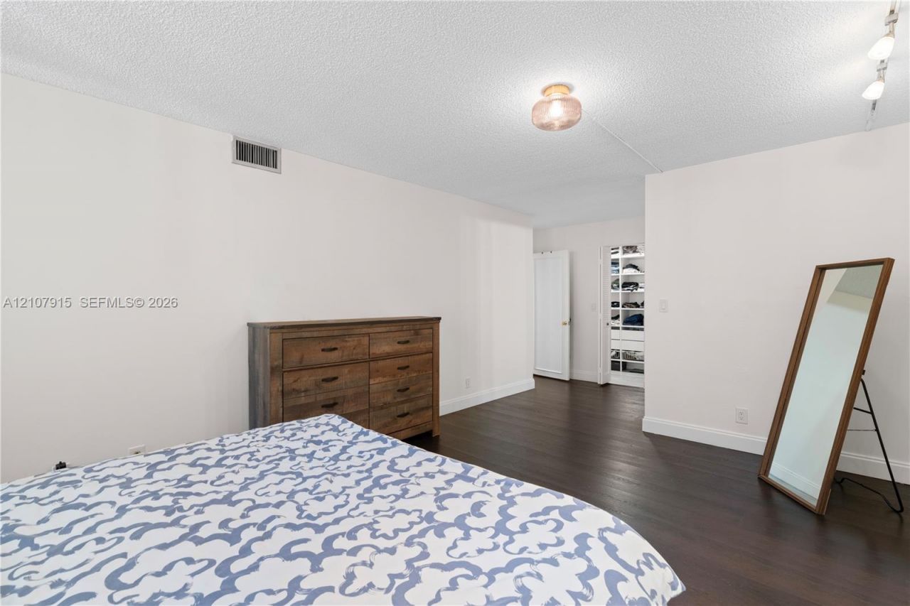400 Leslie Dr , Unit 622, Hallandale Beach, FL 33009 Photo