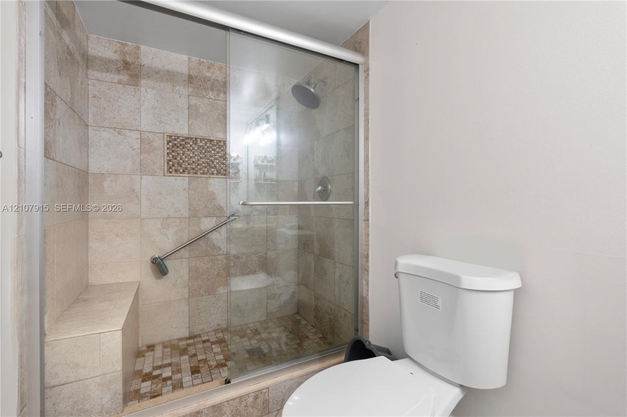 400 Leslie Dr , Unit 622, Hallandale Beach, FL 33009 Photo