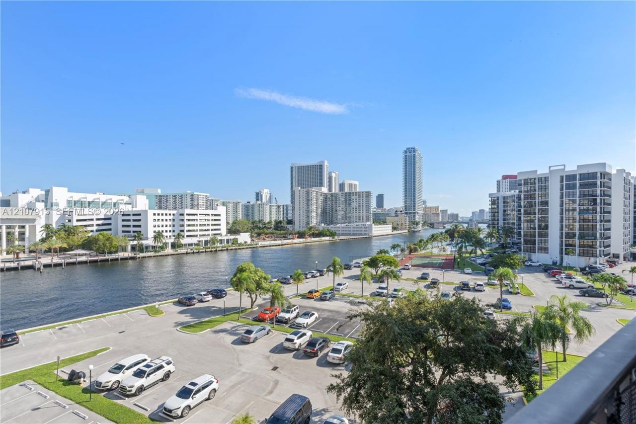 400 Leslie Dr , Unit 622, Hallandale Beach, FL 33009 Photo