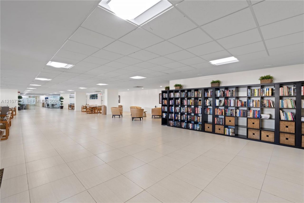 400 Leslie Dr , Unit 622, Hallandale Beach, FL 33009 Photo