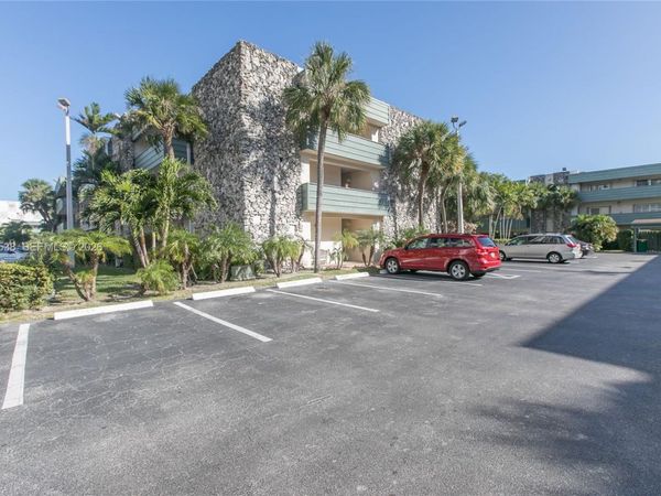 8315 SW 72nd Ave , Unit 313B, Miami, FL 33143