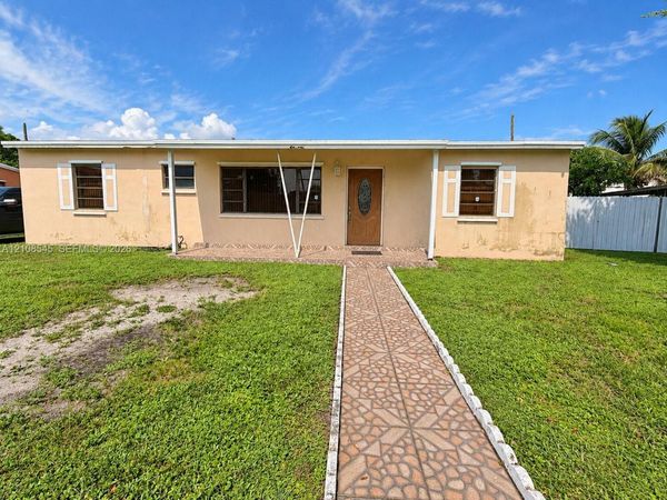 2755 NW 164th Ter , Miami Gardens, FL 33054