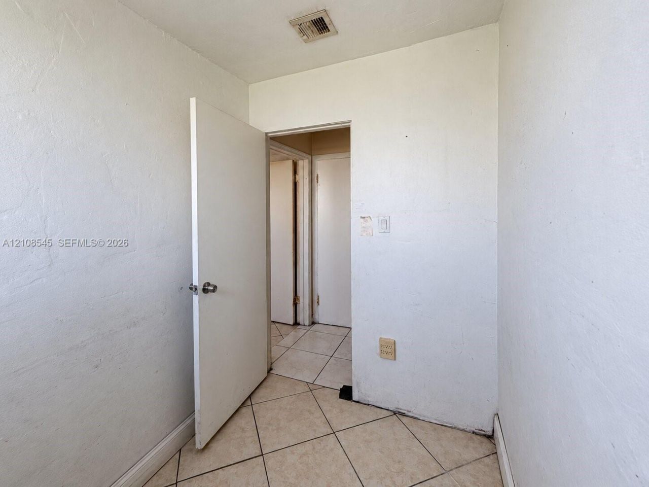 2755 NW 164th Ter , Miami Gardens, FL 33054 Photo