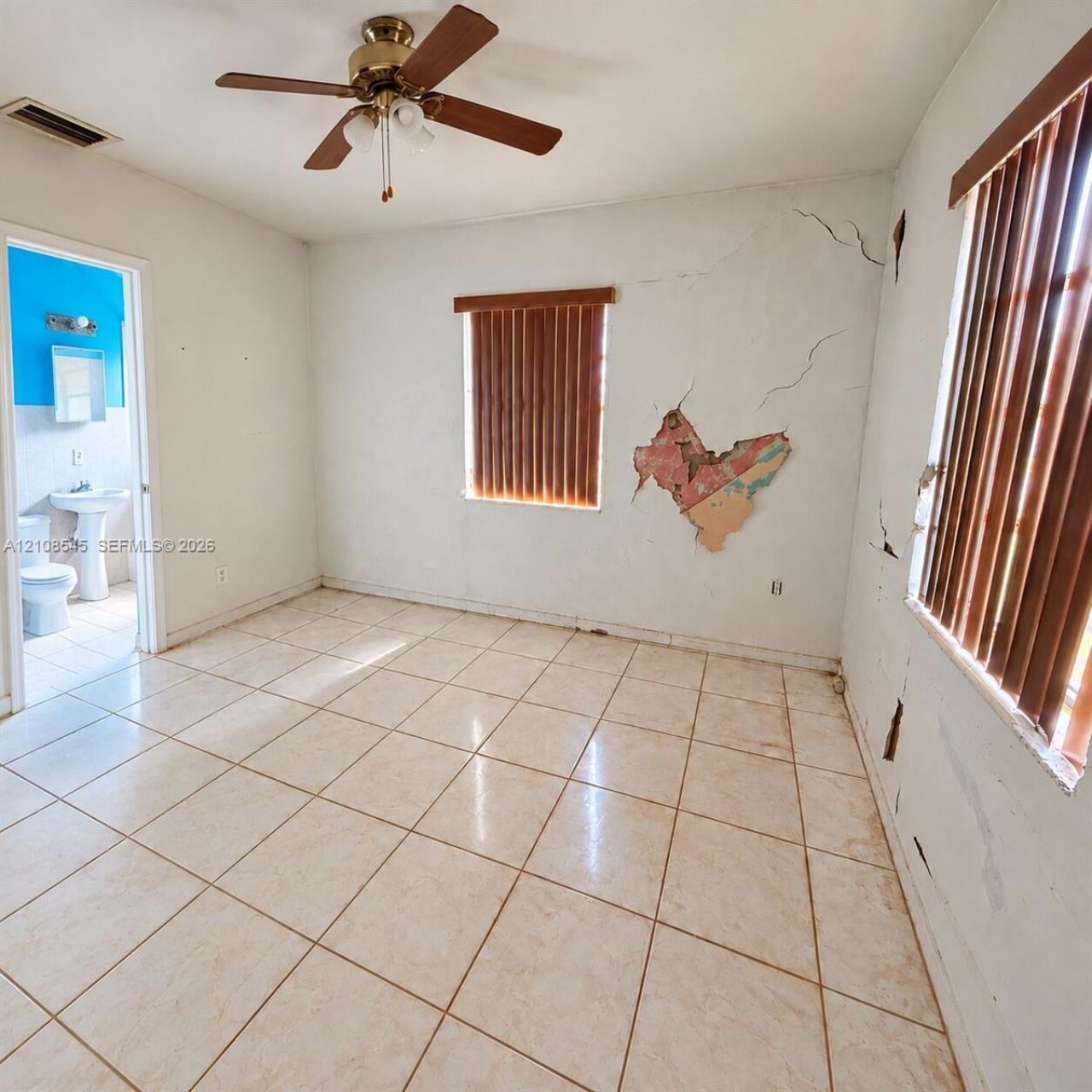 2755 NW 164th Ter , Miami Gardens, FL 33054 Photo