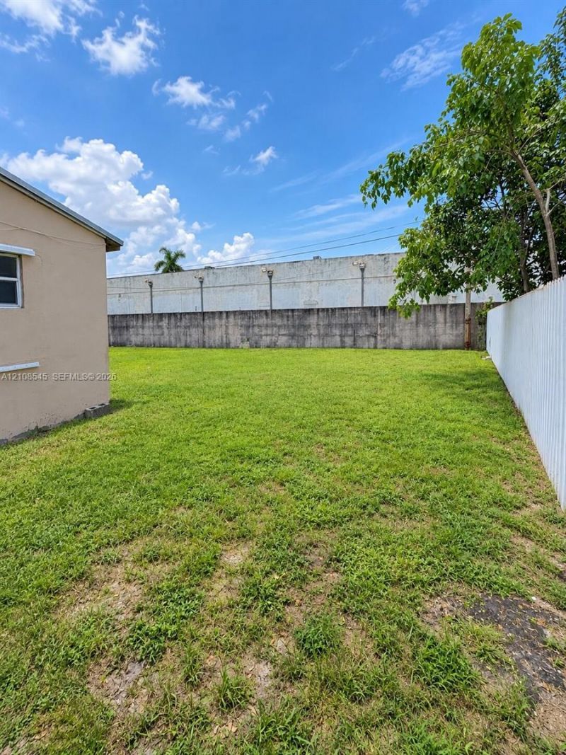 2755 NW 164th Ter , Miami Gardens, FL 33054 Photo