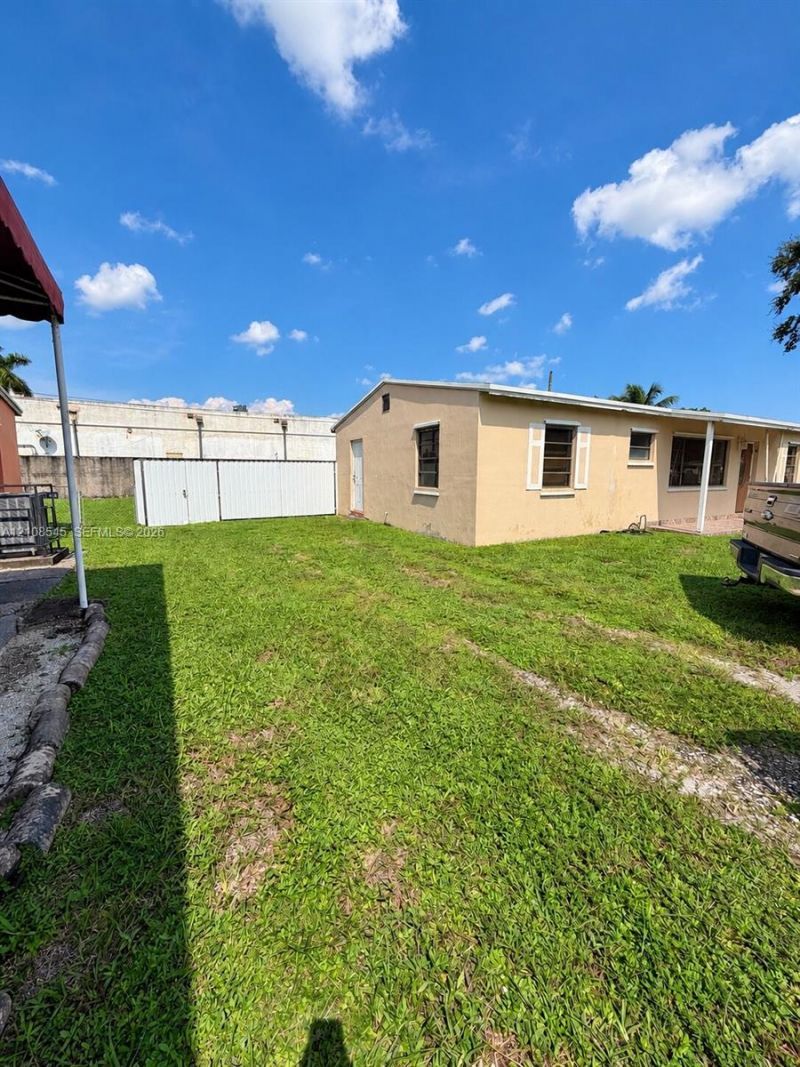 2755 NW 164th Ter , Miami Gardens, FL 33054 Photo