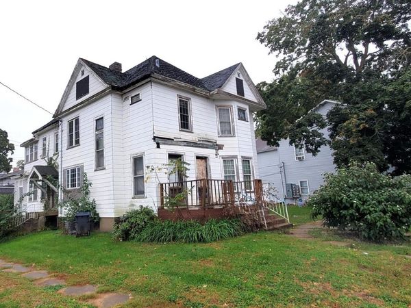 100 S Marshall Street, Burlington, IA 52601