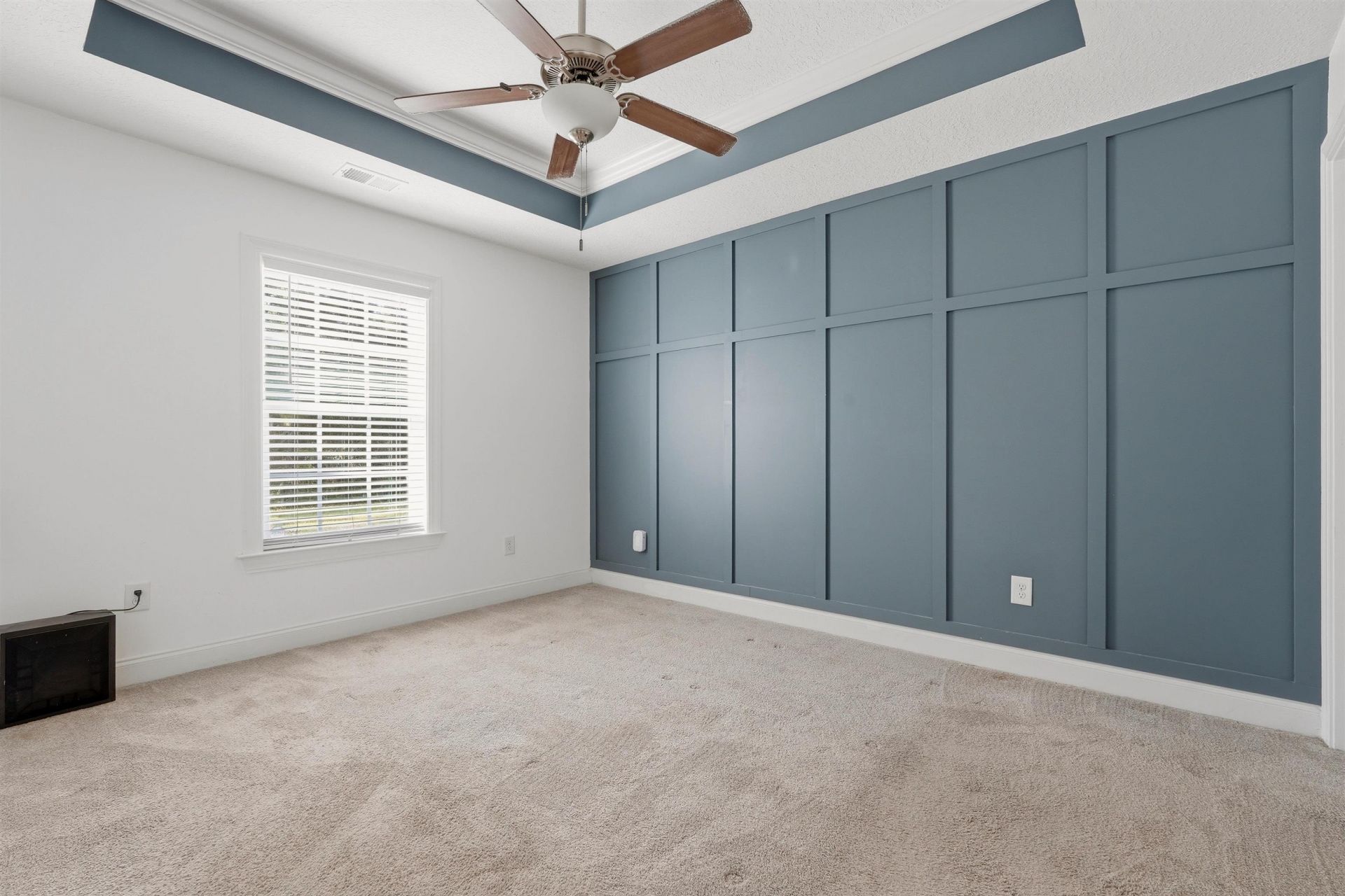 945 9th Ave. Photo 5