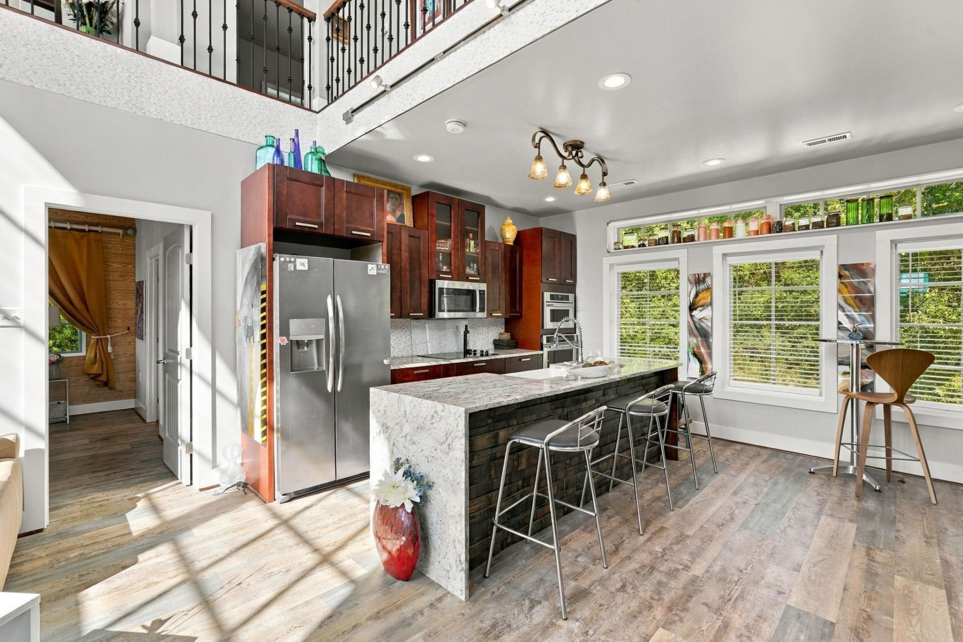 329 Kaufman St.  Photo 10