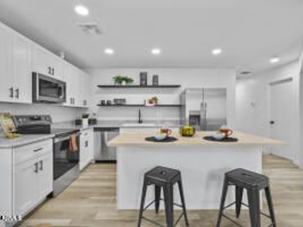 1829 W Hadley Street, Phoenix, AZ 85007