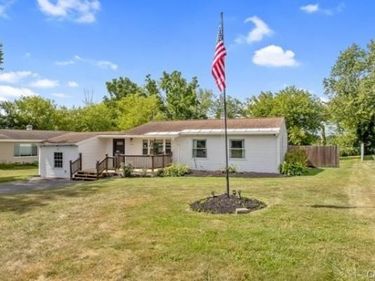 8271 Hamilton Drive , Baldwinsville, NY 13027
