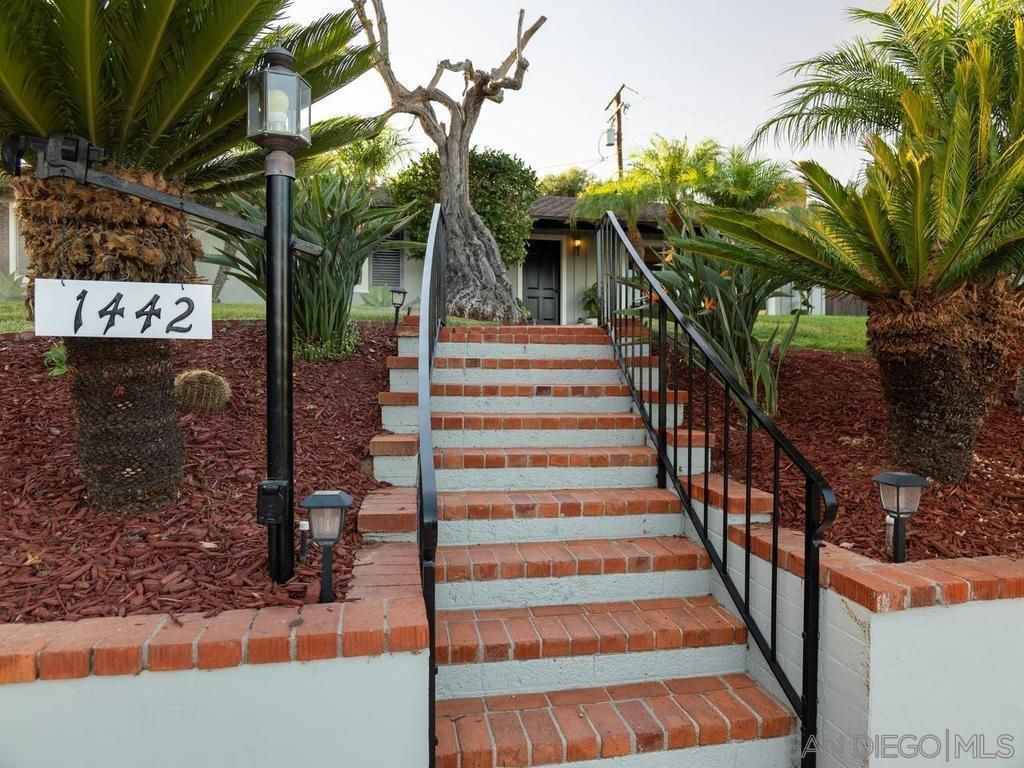 1442 Catalina Blvd. , San Diego, CA 92107 Main Photo