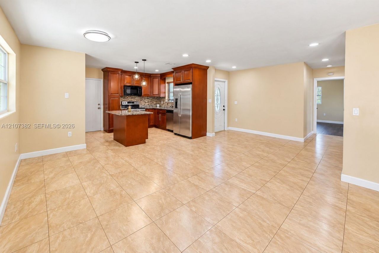 859 Caroline Cir , Palm Beach, FL 33413 Photo