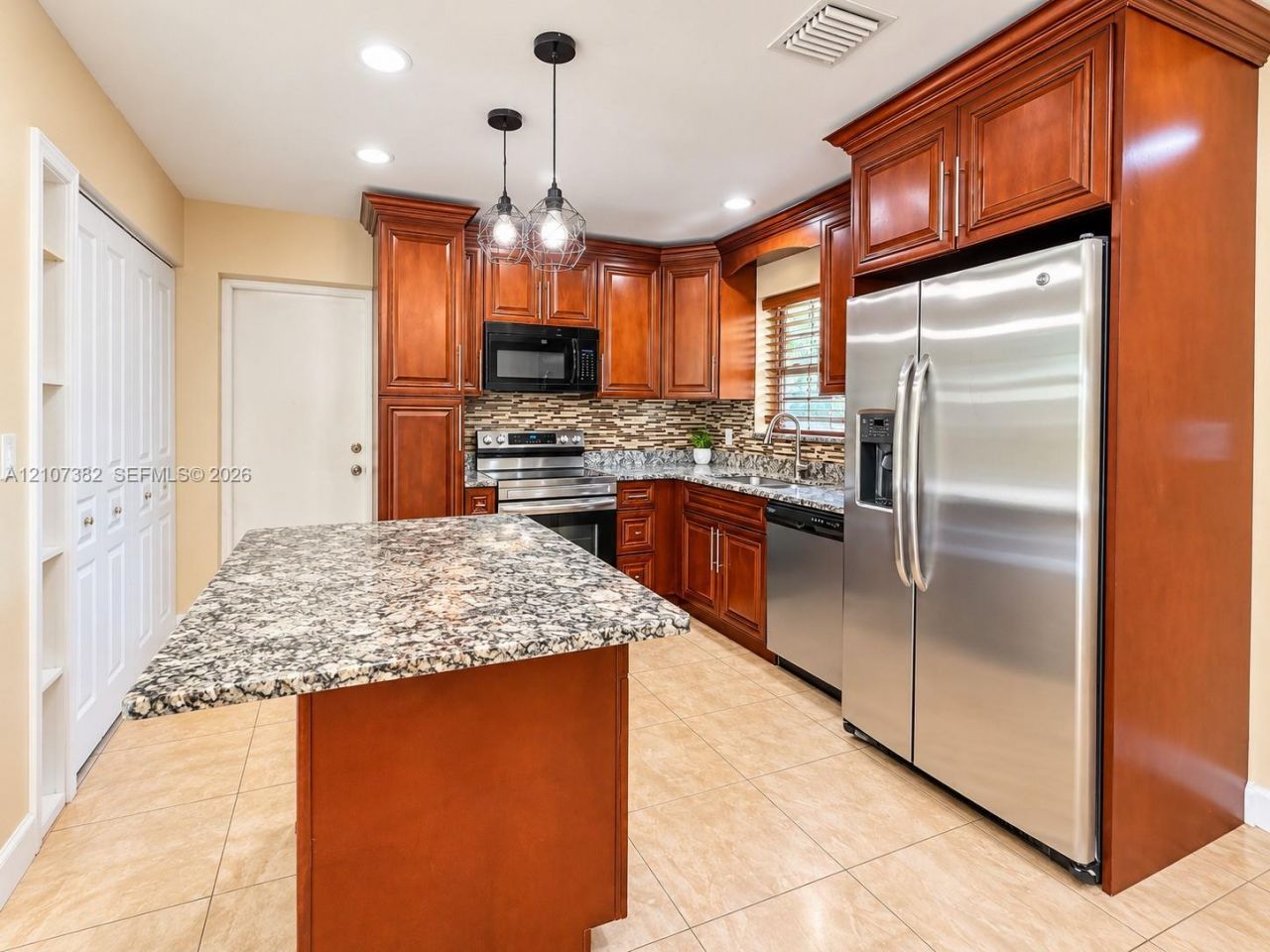 859 Caroline Cir , Palm Beach, FL 33413 Photo