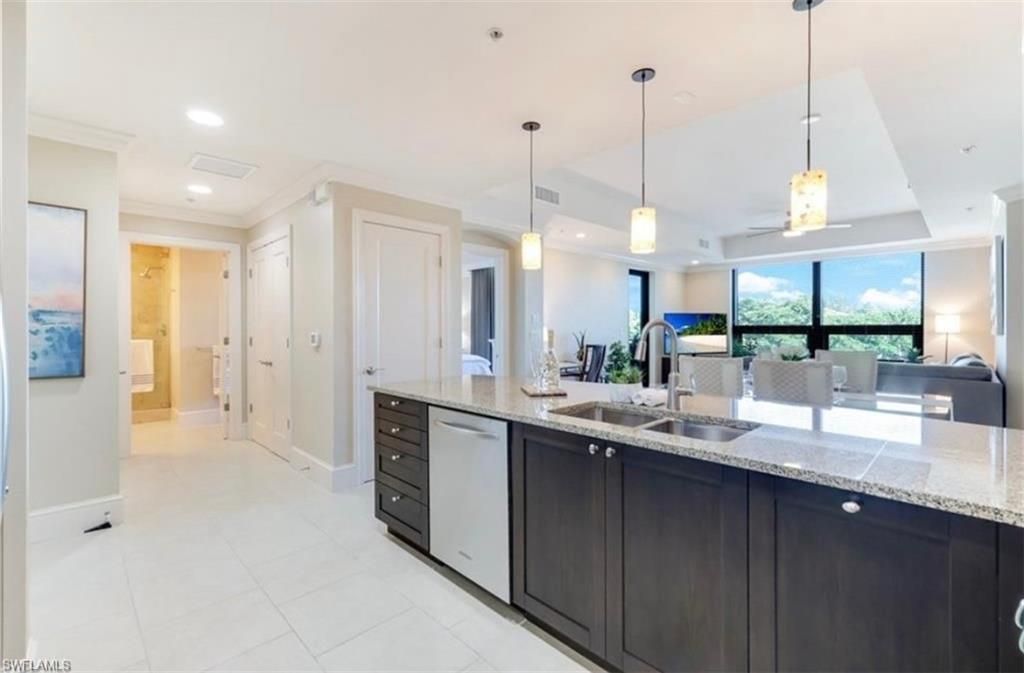 9115 Strada Pl , Unit 5205, Naples, FL 34108 Photo