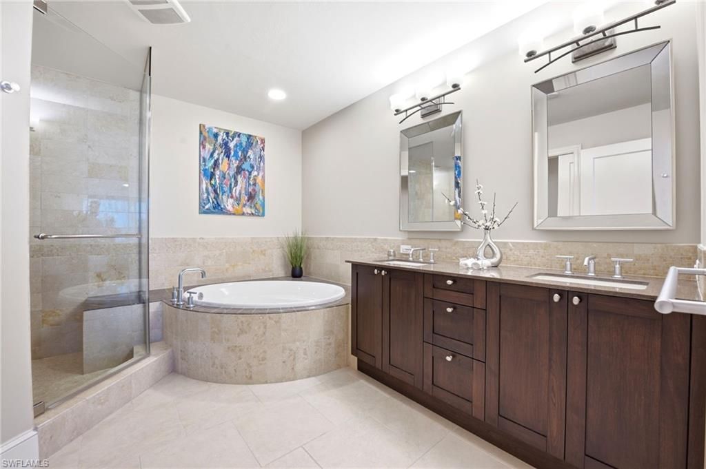 9115 Strada Pl , Unit 5205, Naples, FL 34108 Photo