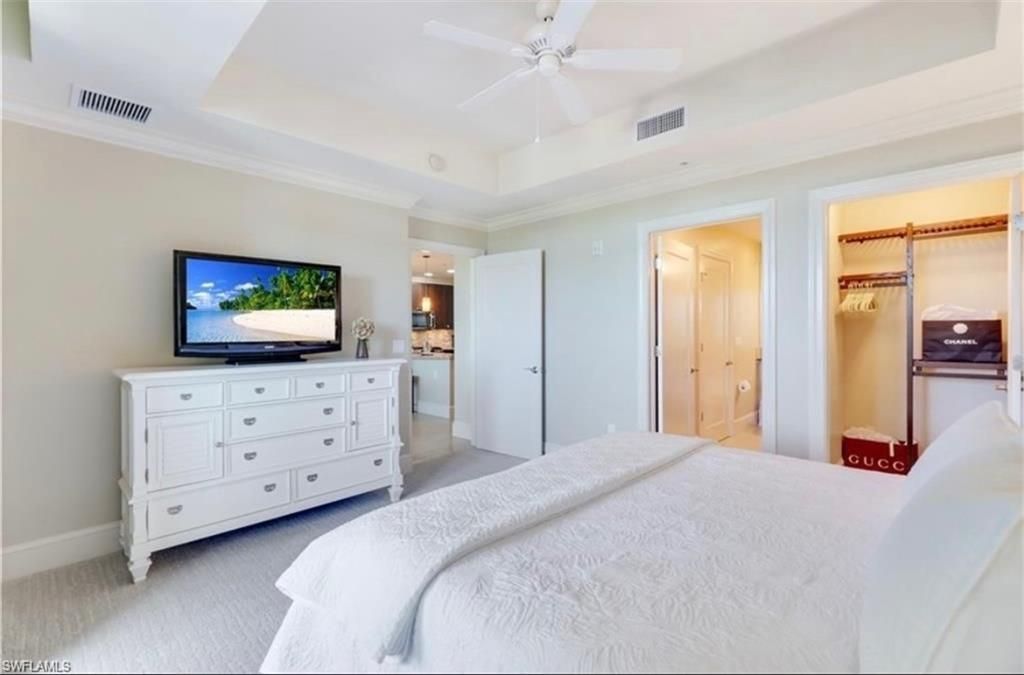 9115 Strada Pl , Unit 5205, Naples, FL 34108 Photo