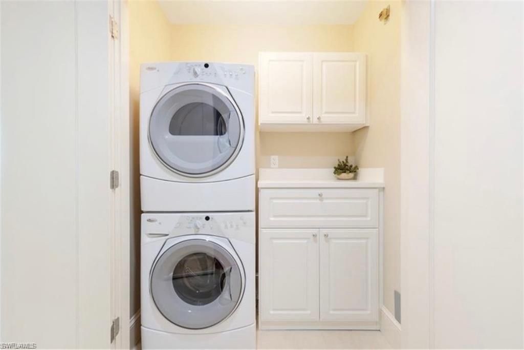 9115 Strada Pl , Unit 5205, Naples, FL 34108 Photo