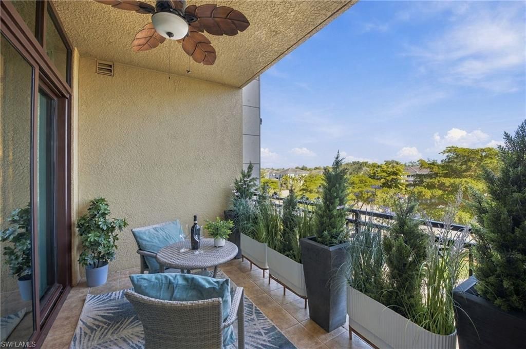 9115 Strada Pl , Unit 5205, Naples, FL 34108 Photo