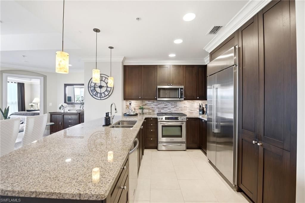 9115 Strada Pl , Unit 5205, Naples, FL 34108 Photo