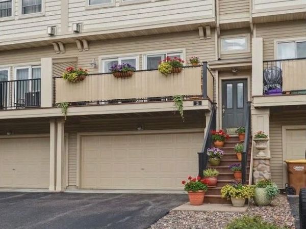 4363 Victor Path, Unit 3, Hugo, MN 55038