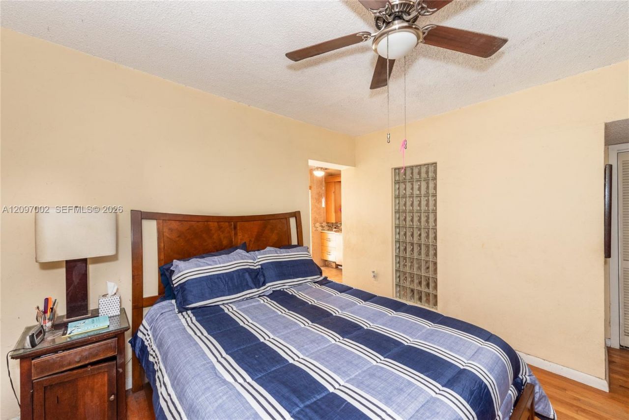 2920 SW 1st Ave , Miami, FL 33129 Photo
