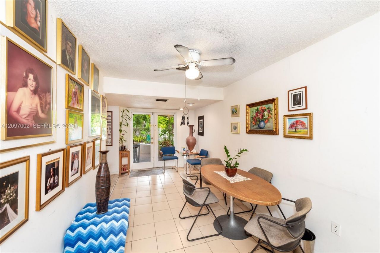 2920 SW 1st Ave , Miami, FL 33129 Photo