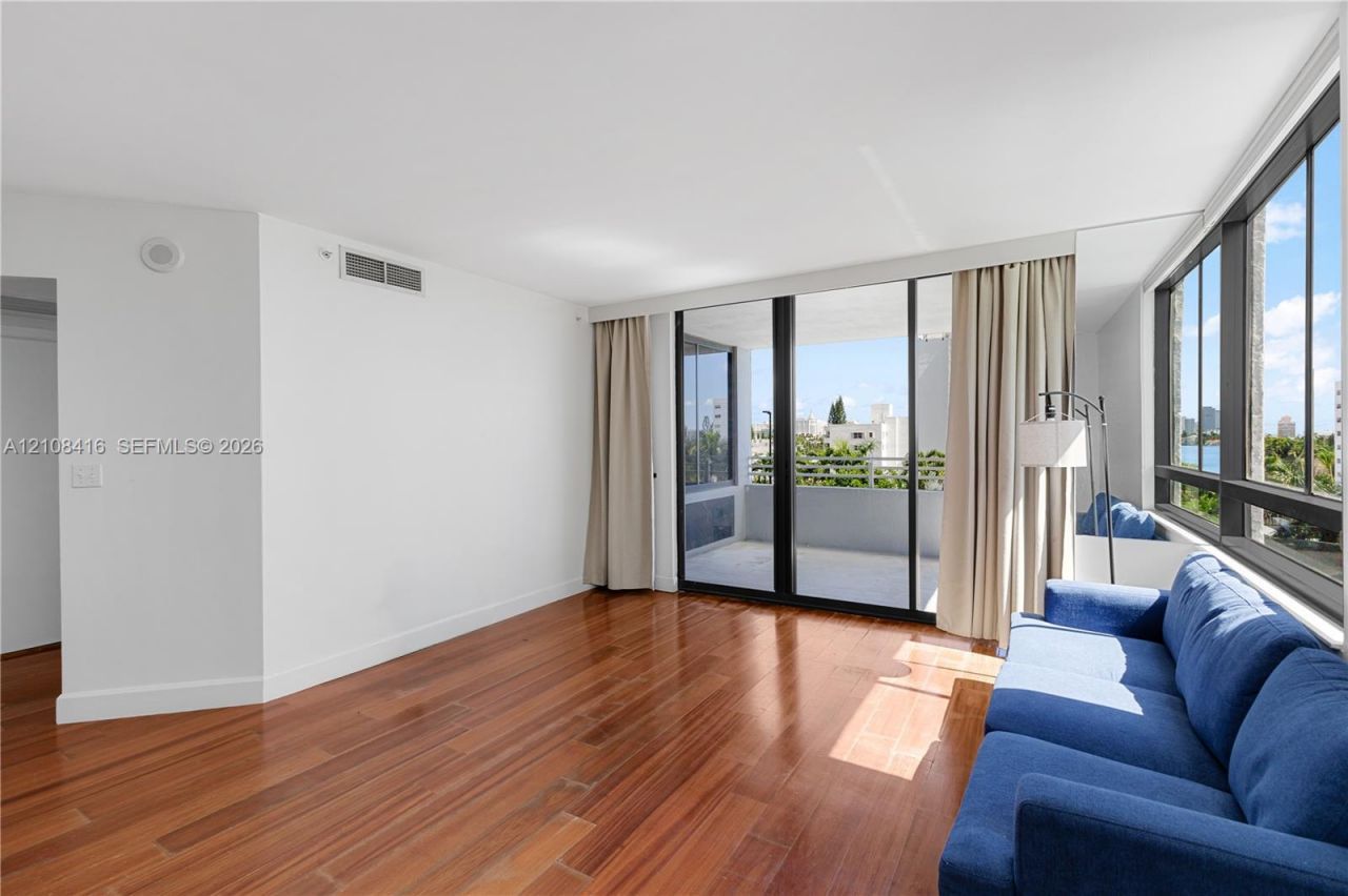 1330 West Ave , Unit 614, Miami Beach, FL 33139 Photo