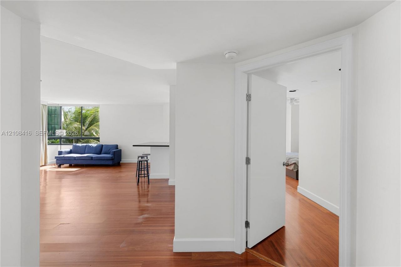 1330 West Ave , Unit 614, Miami Beach, FL 33139 Photo