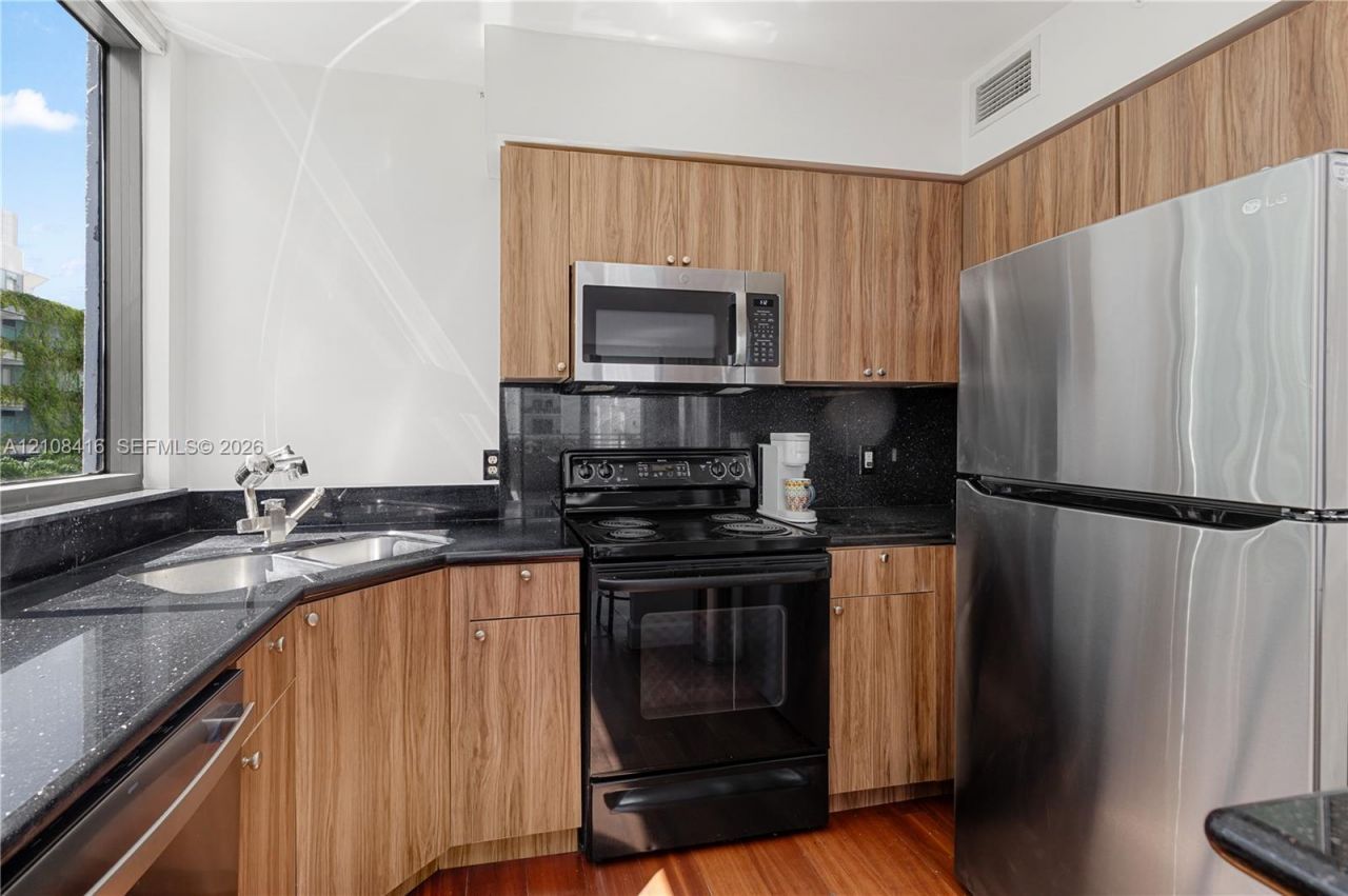 1330 West Ave , Unit 614, Miami Beach, FL 33139 Photo