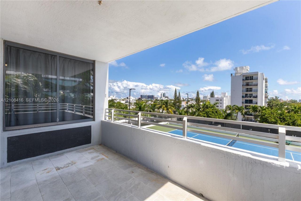 1330 West Ave , Unit 614, Miami Beach, FL 33139 Photo