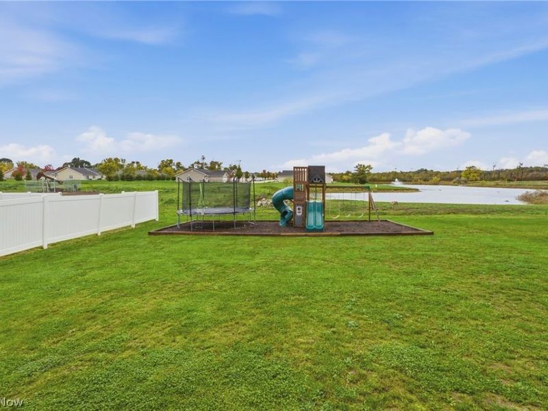 3017 Mcintosh Drive NE, Louisville, OH 44641 Photo 8