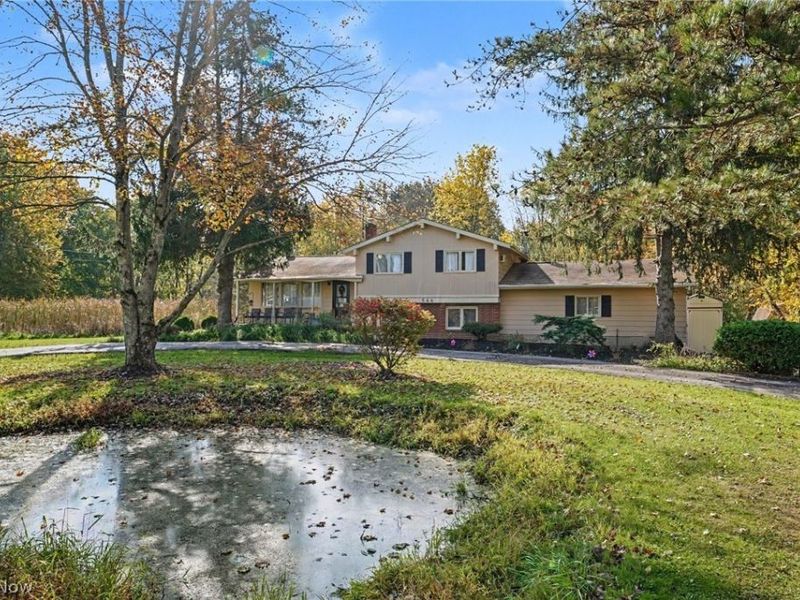 566 Crackel Road, Aurora, OH 44202 Photo 3