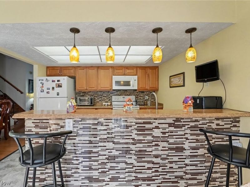 566 Crackel Road, Aurora, OH 44202 Photo 4