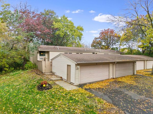 6384 Aspenwood Plaza , Woodbury, MN 55125