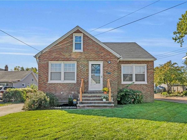 3811 Theota Avenue , Parma, OH 44134