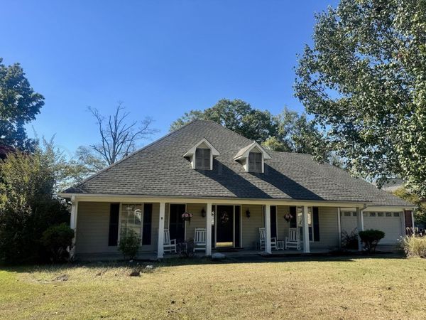 311 Lawrence Street, Caledonia, MS 39740