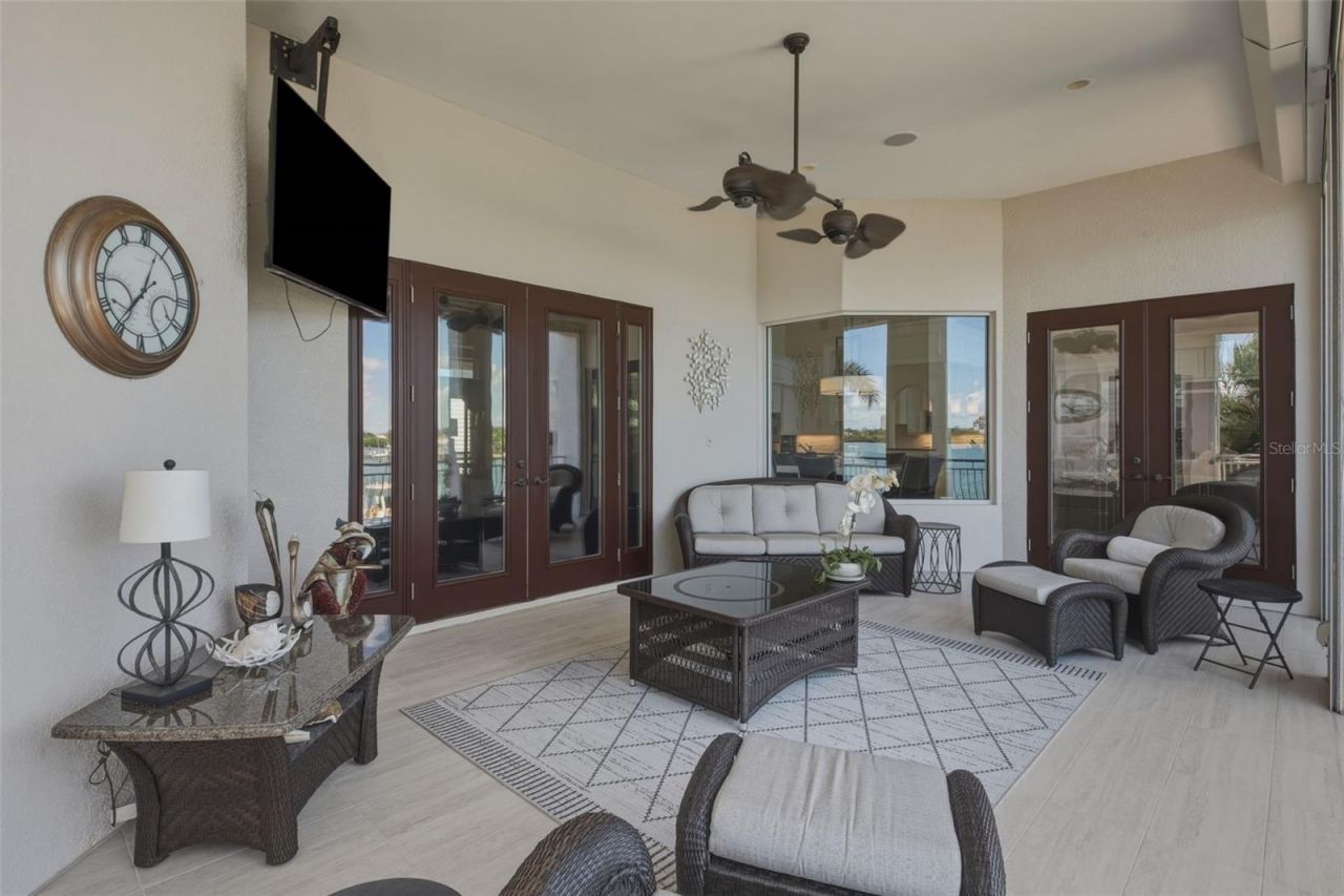 7851 9th Avenue S, Saint Petersburg, FL 33707 Photo