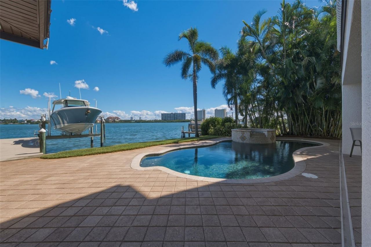 7851 9th Avenue S, Saint Petersburg, FL 33707 Photo