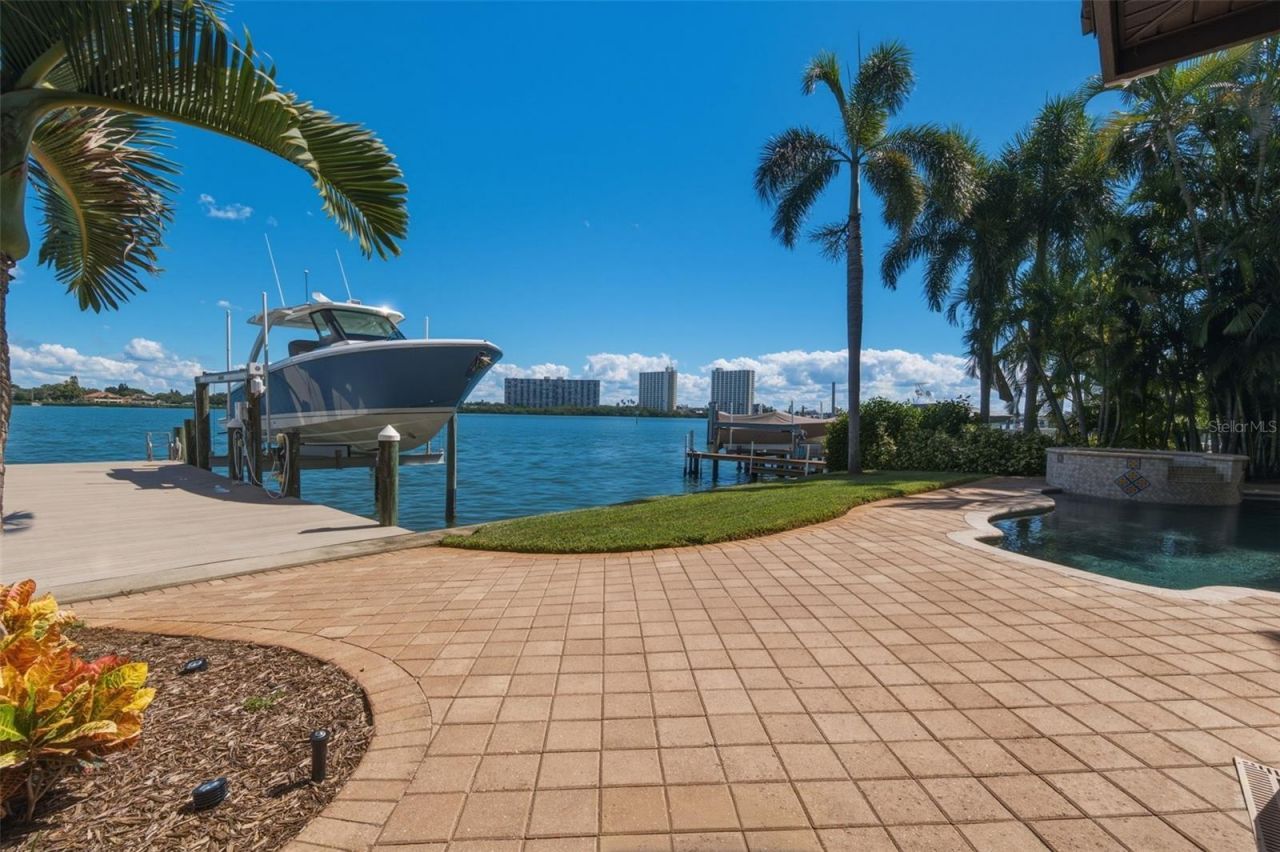 7851 9th Avenue S, Saint Petersburg, FL 33707 Photo