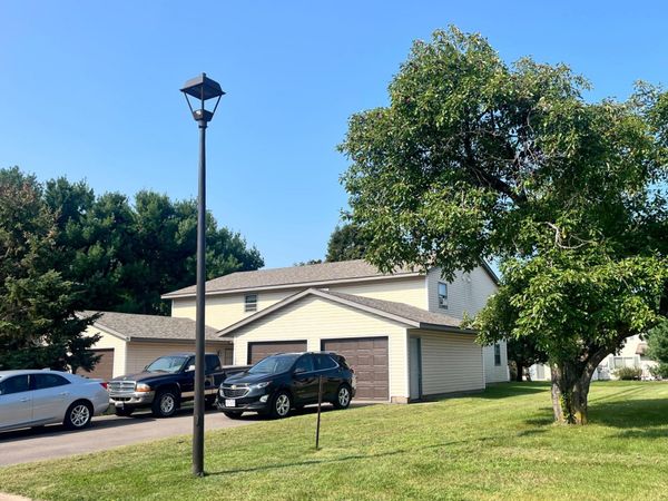 1613 Redwood Drive, Hudson, WI 54016