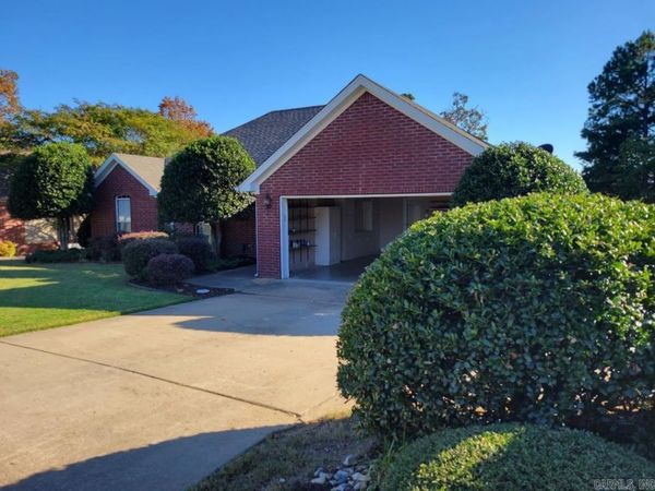 Maumelle, AR 72113