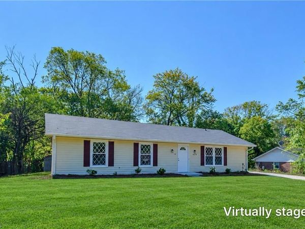 1674 Village Place, Winston-Salem, NC 27127